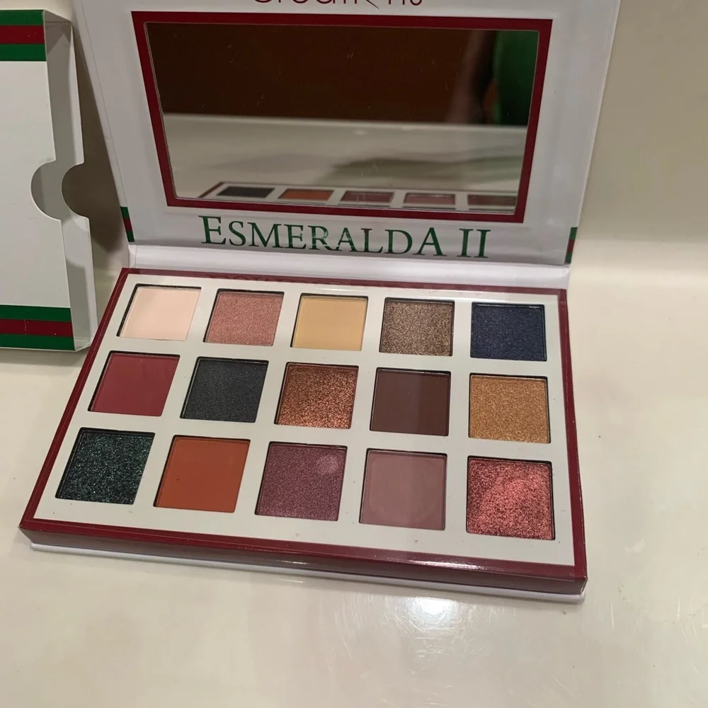 Brand new Esmeralda II Eyeshadow Pallete - Picture 1 of 2